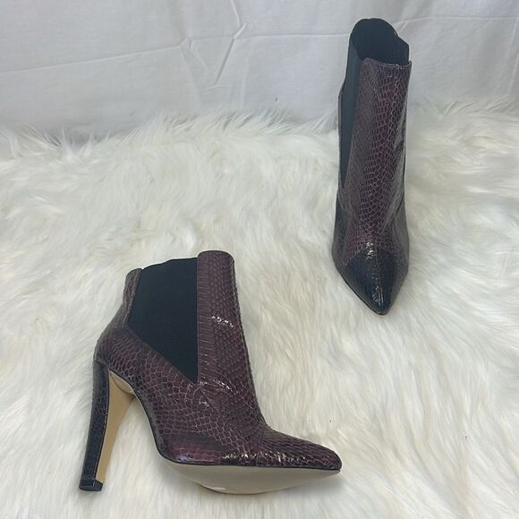 Ava & Aiden Purple/Black Snake High Heeled Booties Sz 8.5 - Picture 1 of 7
